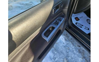 VW Golf 1.9TDI - автомобили, коли, обяви за нови и употребявани 9