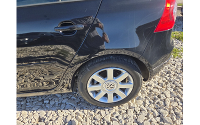 VW Golf 2.0tdi* Italy* - автомобили, коли, обяви за нови и употребявани 8