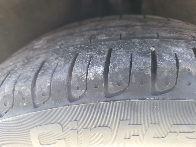 VW Golf 2.0tdi* Italy* - автомобили, коли, обяви за нови и употребявани 9