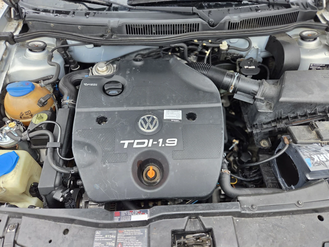 VW Golf 1.9tdi 110* Italy* - автомобили, коли, обяви за нови и употребявани 15