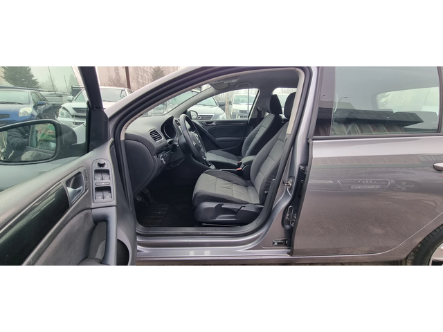VW Golf 1.6i 102 k.c GAZ ITALIA - автомобили, коли, обяви за нови и употребявани 7