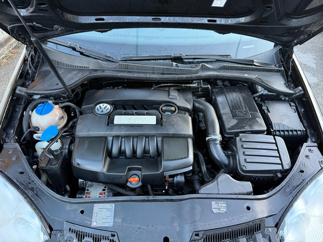 VW Golf 1.6I 102HP GOAL NAVI - автомобили, коли, обяви за нови и употребявани 16