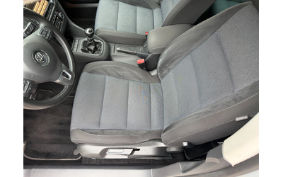 VW Golf 2.0TDI* СЪС СЕРВИЗНА КНИЖКА С ПЪЛНА ИСТОРИЯ - автомобили, коли, обяви за нови и употребявани 6