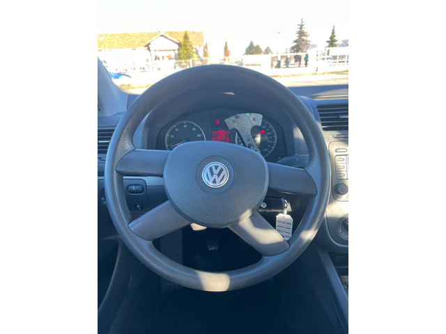 VW Golf 1.6FSI 166.000km!! - автомобили, коли, обяви за нови и употребявани 10