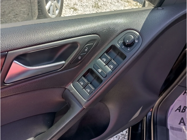 VW Golf 1.2TSI, EURO 5B - автомобили, коли, обяви за нови и употребявани 12