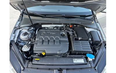 VW Golf DISTRONIC/Line Assist/Panorama/NAVI - автомобили, коли, обяви за нови и употребявани 13