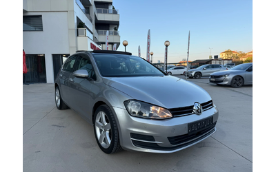 VW Golf DISTRONIC/Line Assist/Panorama/NAVI - автомобили, коли, обяви за нови и употребявани 6