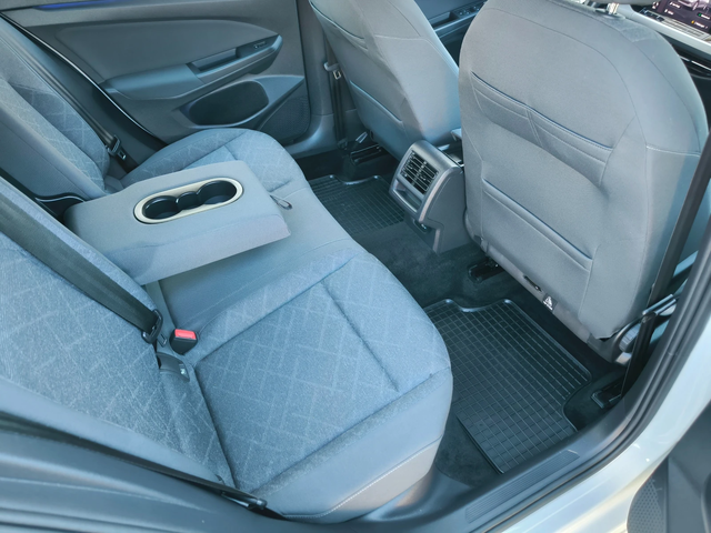 VW Golf 8-2, 0TDI-120k.6ск.EBPO 6, НАВИ, РЕКАРО, LED. - автомобили, коли, обяви за нови и употребявани 11