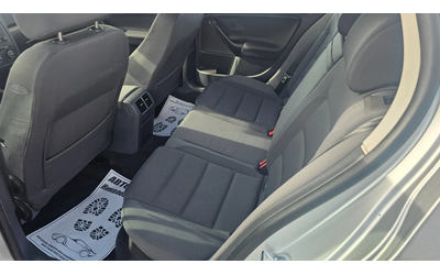 VW Golf 2.0i-NAVI-4.MOTION- - автомобили, коли, обяви за нови и употребявани 12