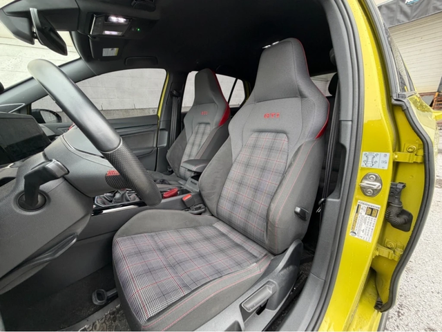 VW Golf GTI 40th Anniversary Manual - автомобили, коли, обяви за нови и употребявани 4