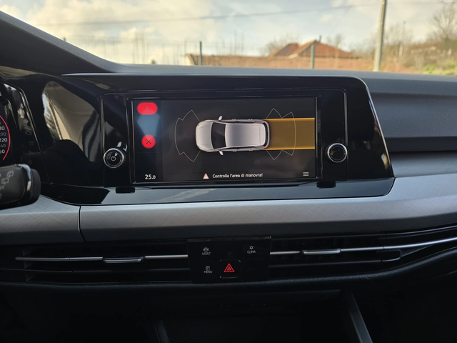 VW Golf 1.5 eTSI - 131к.с. - Топ състояние - автомобили, коли, обяви за нови и употребявани 15