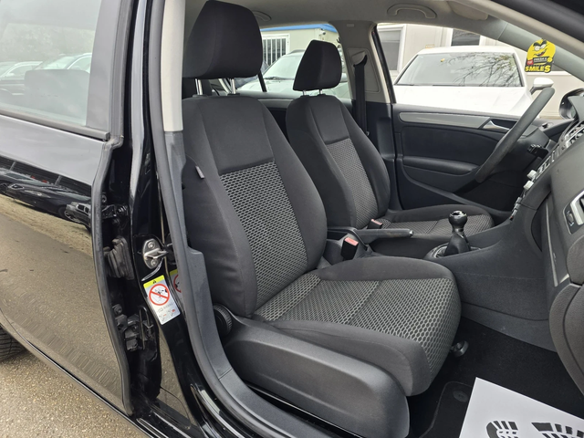 VW Golf 1.6TDI Comfortline 105к.с - автомобили, коли, обяви за нови и употребявани 11