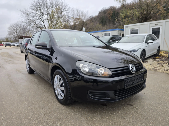 VW Golf 1.6TDI Comfortline 105к.с - автомобили, коли, обяви за нови и употребявани 1