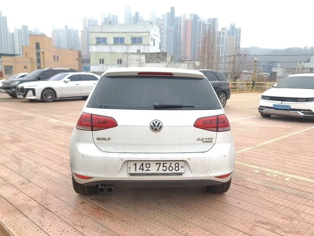 VW Golf - автомобили, коли, обяви за нови и употребявани 4