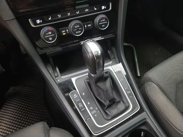 VW Golf - автомобили, коли, обяви за нови и употребявани 8