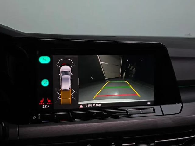 VW Golf 8Th Generation 2.0 Tdi Prestige - автомобили, коли, обяви за нови и употребявани 14