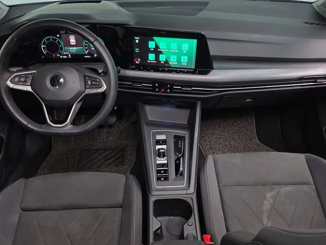 VW Golf 8Th Generation 2.0 Tdi Prestige - автомобили, коли, обяви за нови и употребявани 6