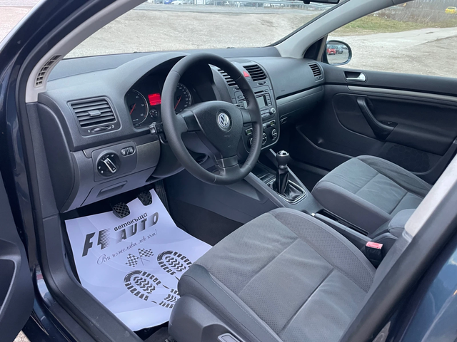 VW Golf 1.9TDI-105-KLIMA-ITALIA - автомобили, коли, обяви за нови и употребявани 11