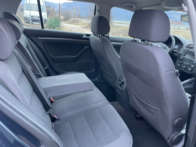 VW Golf 1.9TDI-105-KLIMA-ITALIA - автомобили, коли, обяви за нови и употребявани 6