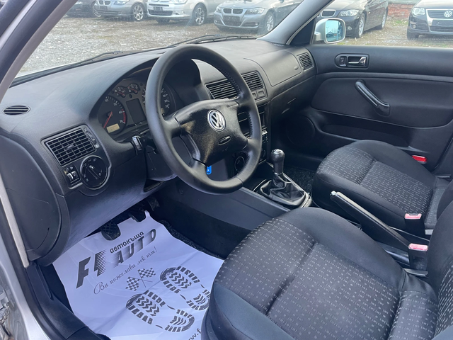 VW Golf 1.4i-16V-ITALIA - автомобили, коли, обяви за нови и употребявани 9