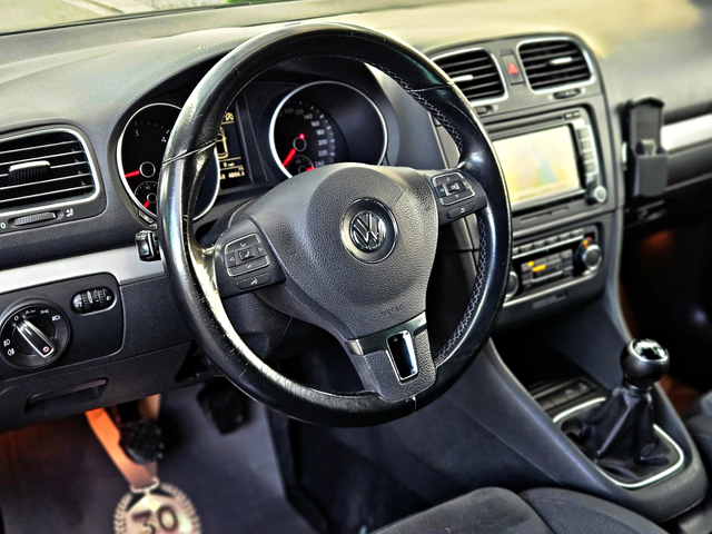 VW Golf 6/1.6TDI/105KS/5 СКОРОСТИ/TEMPOMAT/PARK ASSYST/ - автомобили, коли, обяви за нови и употребявани 10