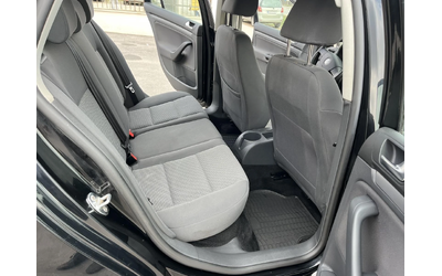 VW Golf 1.9TDI 105кс. КЛИМАТРОНИК АВТОПИЛОТ EURO 4 - автомобили, коли, обяви за нови и употребявани 9