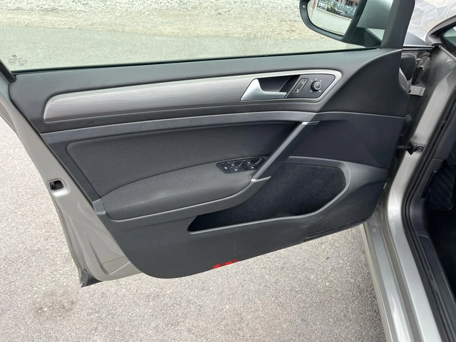 VW Golf 1.6TDI 105кс EURO 5В АВТОПИЛОТ ВНОС ИТАЛИЯ - автомобили, коли, обяви за нови и употребявани 6