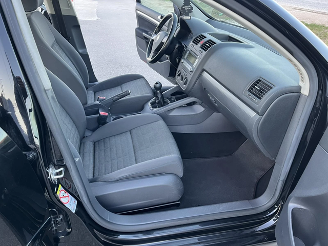 VW Golf 1.4I 80кс FACE КЛИМАТИК - автомобили, коли, обяви за нови и употребявани 10