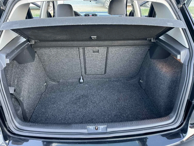 VW Golf 1.4I 80кс FACE КЛИМАТИК - автомобили, коли, обяви за нови и употребявани 13