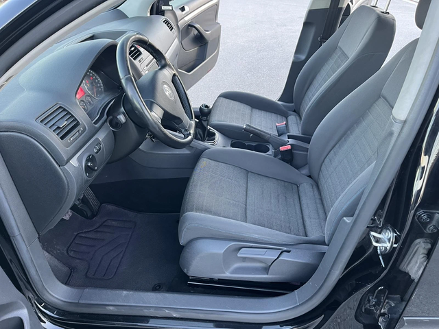 VW Golf 1.4I 80кс FACE КЛИМАТИК - автомобили, коли, обяви за нови и употребявани 7