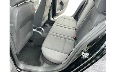 VW Golf 1.4I 90к EURO 4 КЛИМАТИК - автомобили, коли, обяви за нови и употребявани 8