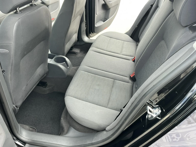 VW Golf 1.4I 90к EURO 4 КЛИМАТИК - автомобили, коли, обяви за нови и употребявани 8