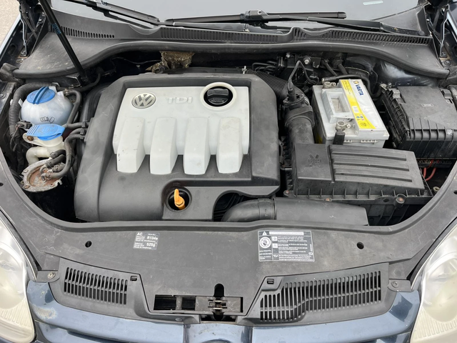 VW Golf 1.9 TDI 90кс EURO 4 КЛИМАТРОНИК - автомобили, коли, обяви за нови и употребявани 14