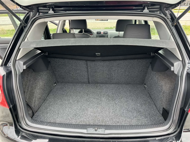 VW Golf 1.9TDI 105кс. КЛИМАТРОНИК АВТОПИЛОТ ВНОС ИТАЛИЯ - автомобили, коли, обяви за нови и употребявани 14