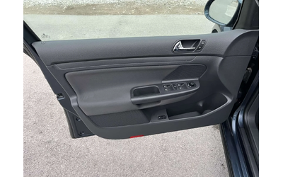 VW Golf 1.4I 75кс  КЛИМАТИК - автомобили, коли, обяви за нови и употребявани 6