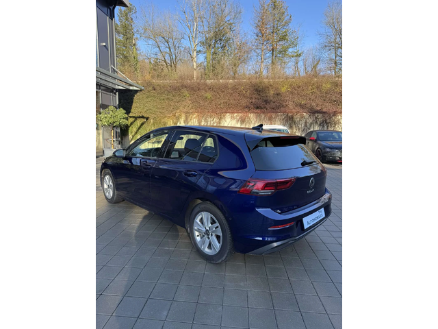 VW Golf 8 Life 2.0 TDI - автомобили, коли, обяви за нови и употребявани 5