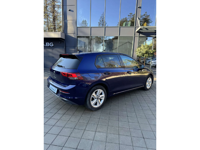 VW Golf 8 Life 2.0 TDI - автомобили, коли, обяви за нови и употребявани 6