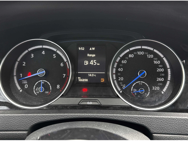 VW Golf R* AWD* 2.0T* Keyless* NAVI* Кожа* Подгрев* Premiu - автомобили, коли, обяви за нови и употребявани 6