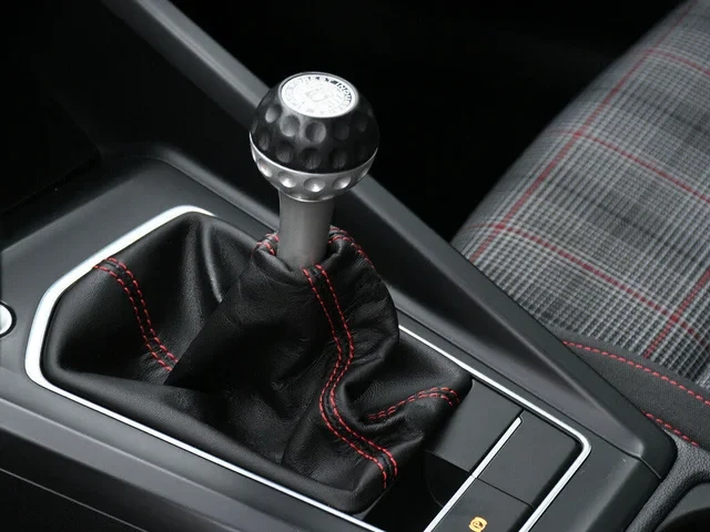 VW Golf GTI* 2.0T* Performance* - автомобили, коли, обяви за нови и употребявани 7