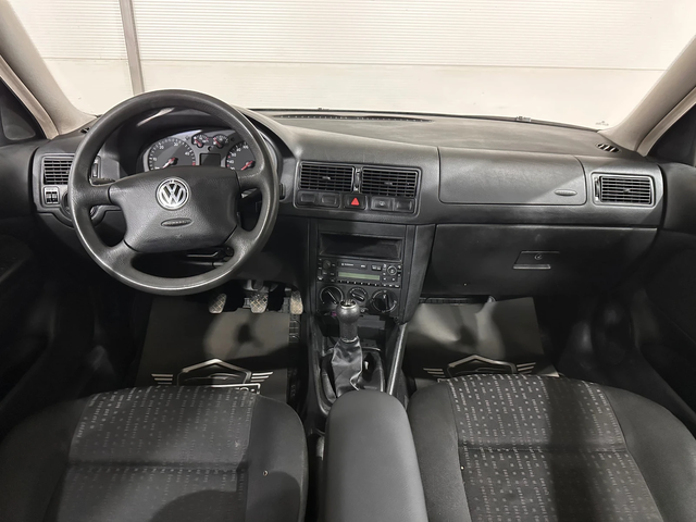VW Golf 1.9 TDI - автомобили, коли, обяви за нови и употребявани 7