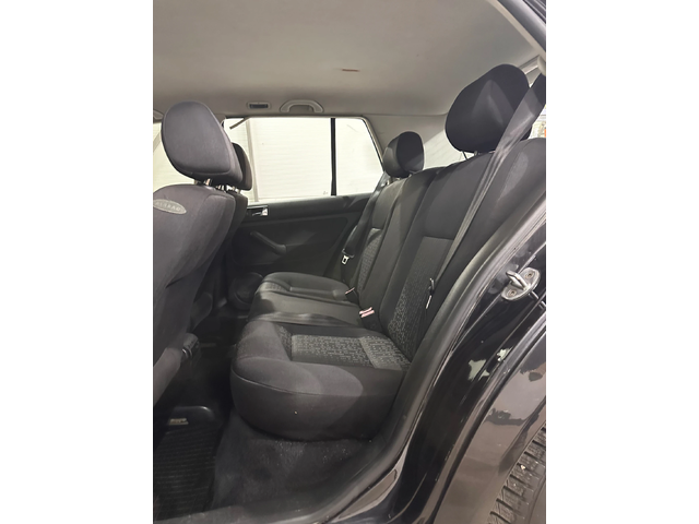 VW Golf 1.9 TDI - автомобили, коли, обяви за нови и употребявани 9