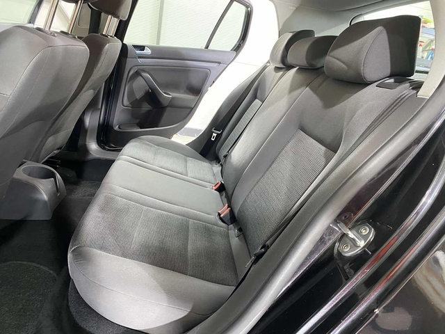 VW Golf 1.4i - автомобили, коли, обяви за нови и употребявани 10