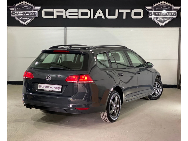 VW Golf 1.6 TDI * NAVI * 4Motion * - автомобили, коли, обяви за нови и употребявани 3