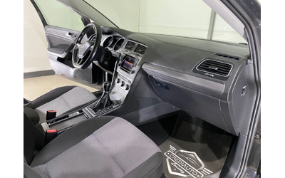 VW Golf 1.6 TDI * NAVI * 4Motion * - автомобили, коли, обяви за нови и употребявани 8