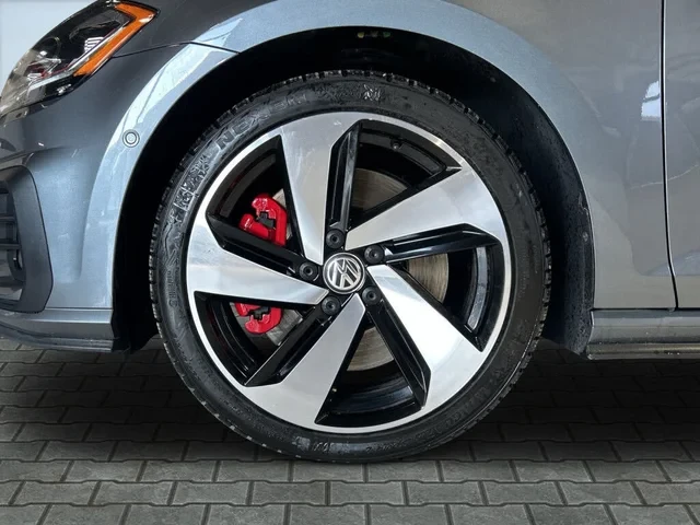 VW Golf GTI 2.0T* AвтоКредит* (ЦЕНА ДО БГ) - автомобили, коли, обяви за нови и употребявани 5