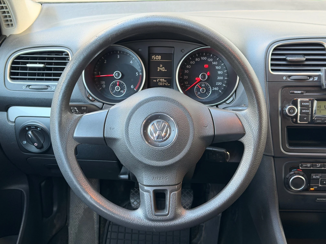 VW Golf 1.6TDI - автомобили, коли, обяви за нови и употребявани 12