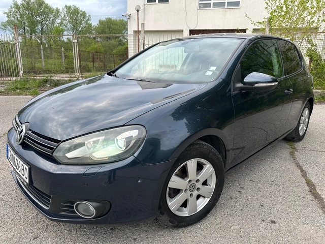VW Golf 6 2.0TDI Navi, Xenon, 140к.с - автомобили, коли, обяви за нови и употребявани 0