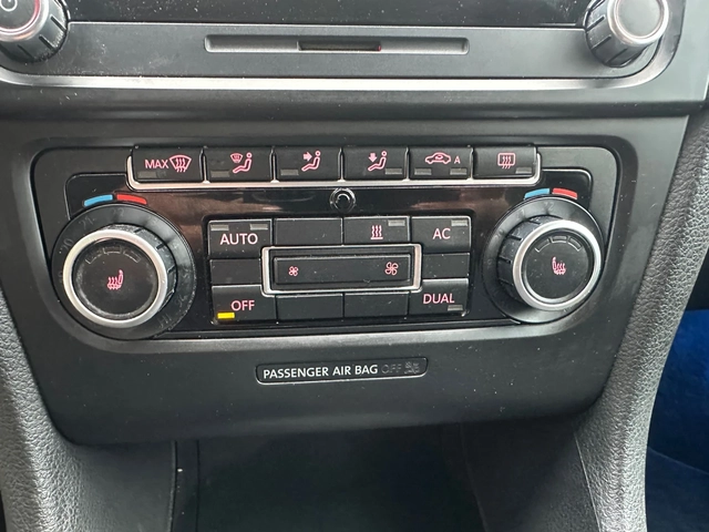 VW Golf 6 2.0TDI Navi, Xenon, 140к.с - автомобили, коли, обяви за нови и употребявани 10