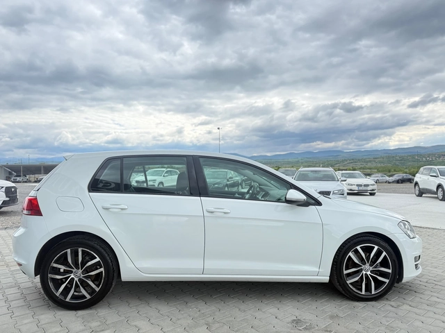 VW Golf 1.6 TDI Highline  Собствен лизинг !!! - автомобили, коли, обяви за нови и употребявани 3