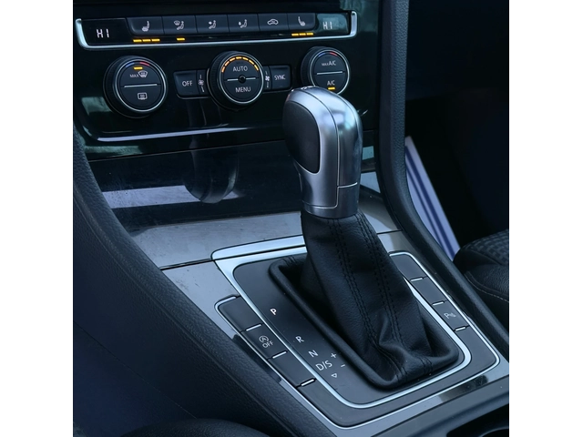 VW Golf 1.6TDi AVTOMAT* XENON* NAVI* FULL LED - автомобили, коли, обяви за нови и употребявани 14